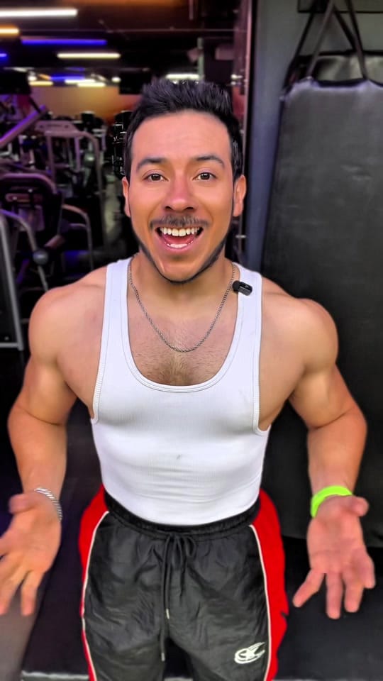 Post 5 by Alberto Cruz on TikTok (video)