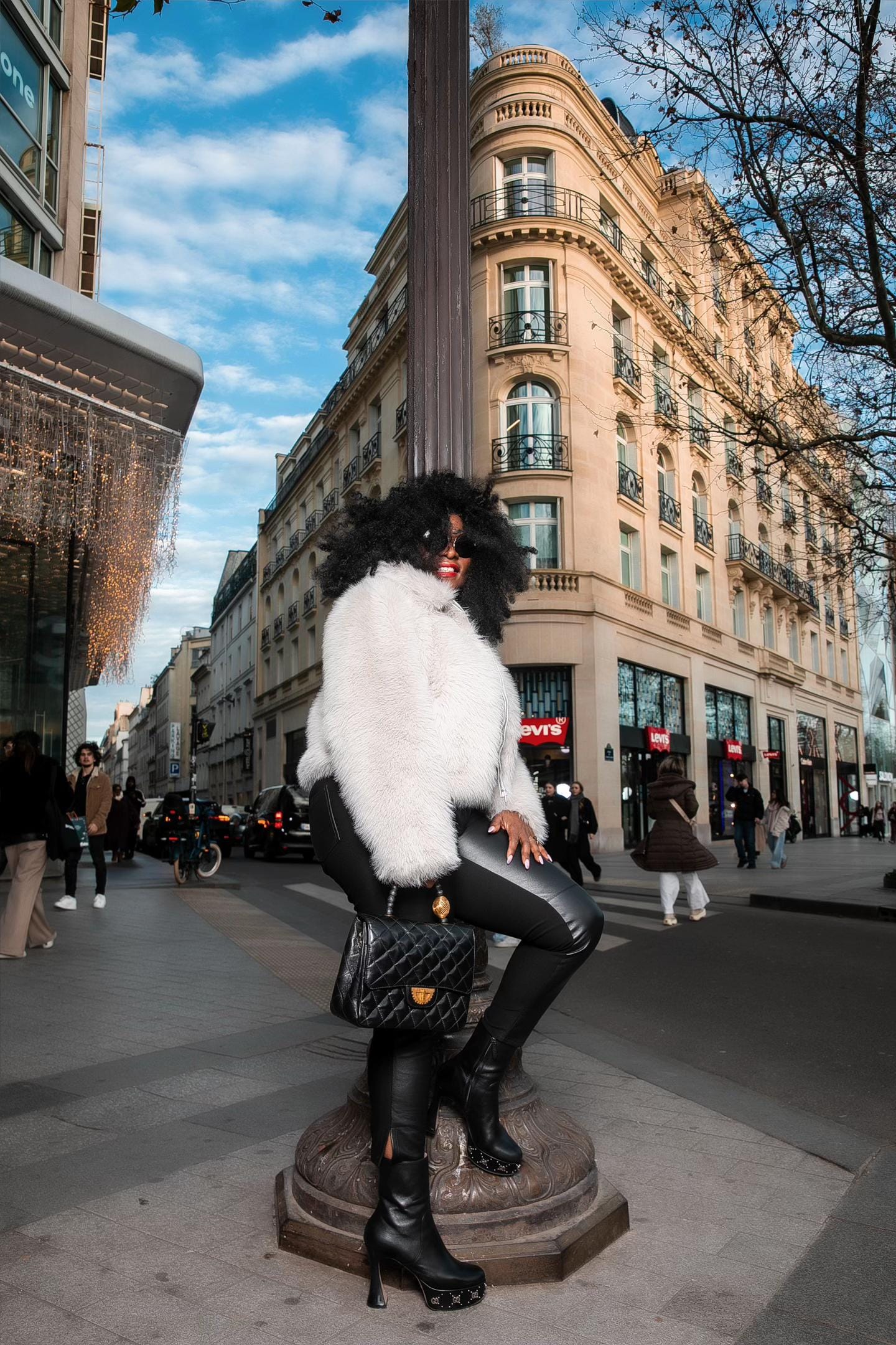 Post 8 by Asmaoul Photographe on TikTok (video)