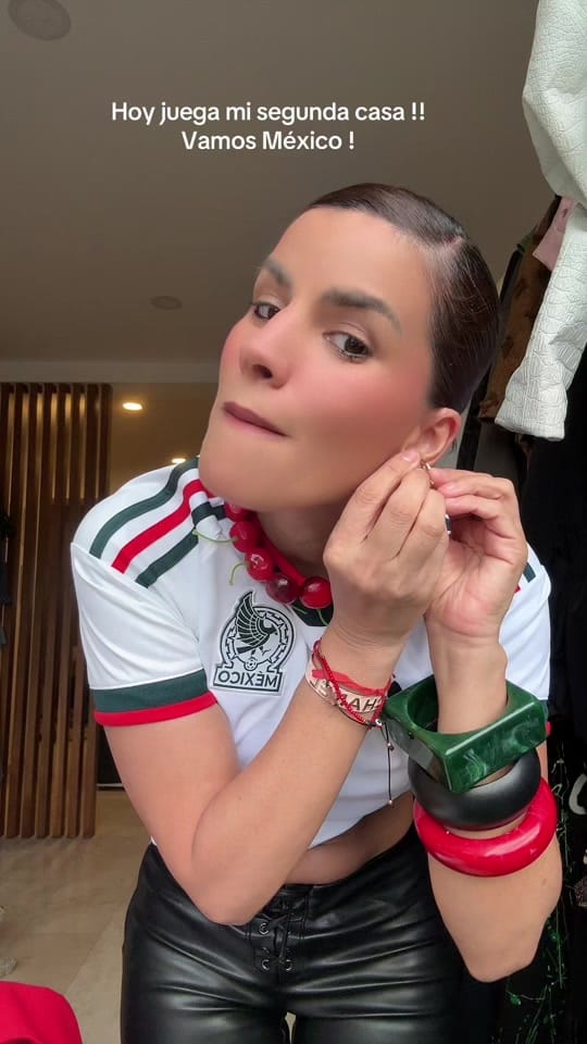 Post 2 by Lau styling on TikTok (video)