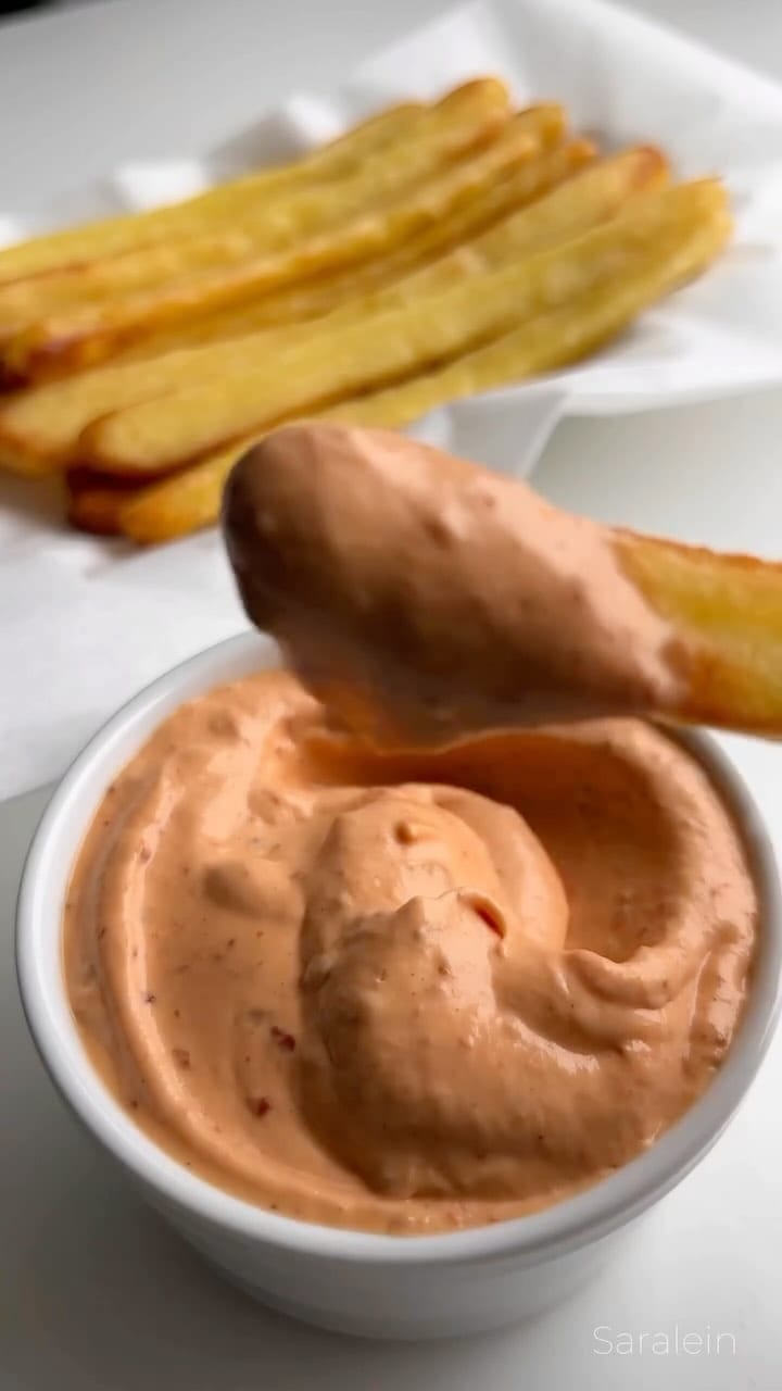 Post 9 by Thefooddisplay on Instagram (video)
