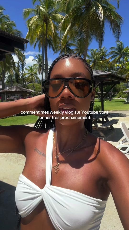 Post 1 by FLOWEUR on TikTok (video)