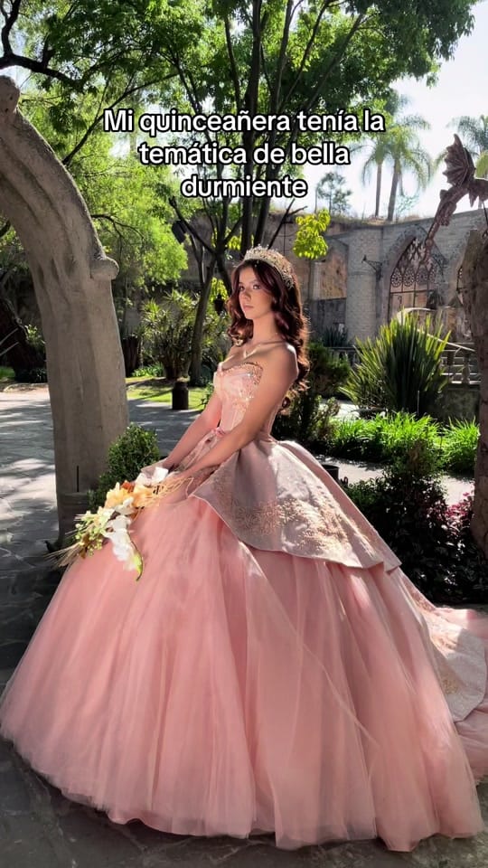 Post 10 by PaulinaCamarena on TikTok (video)