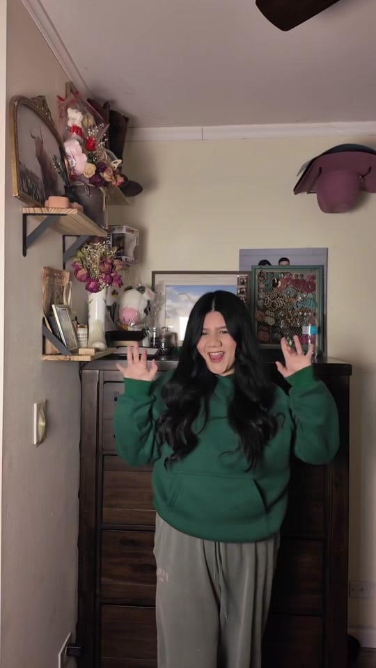 Post 6 by yeseniaags on TikTok (video)