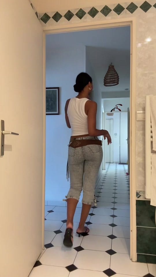 Post 10 by hyelim on TikTok (video)