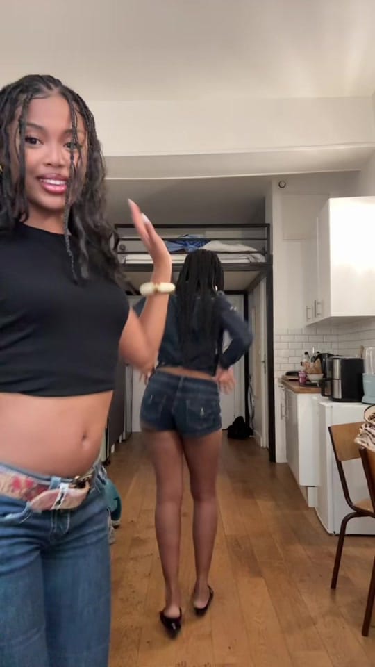 Post 6 by hyelim on TikTok (video)