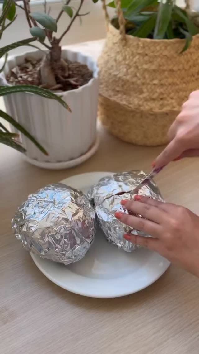 Post 9 by food.mood.ir_ on Instagram (video)