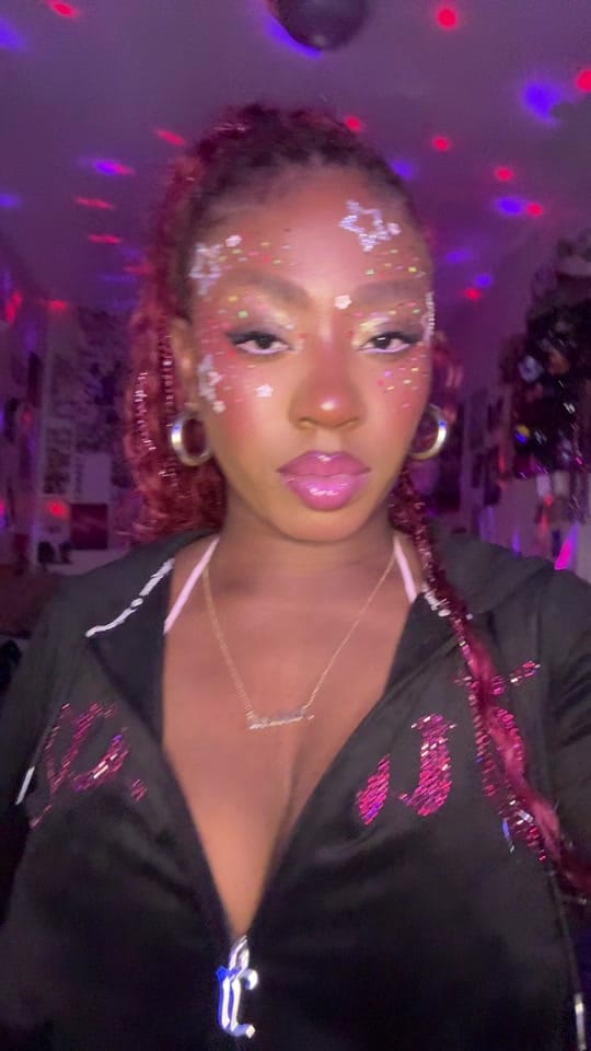 Post 1 by Mom💋 on TikTok (video)