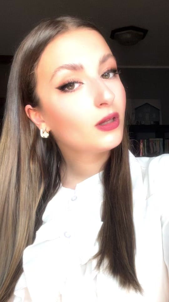 Post 5 by Lola🎀💋 on TikTok (video)