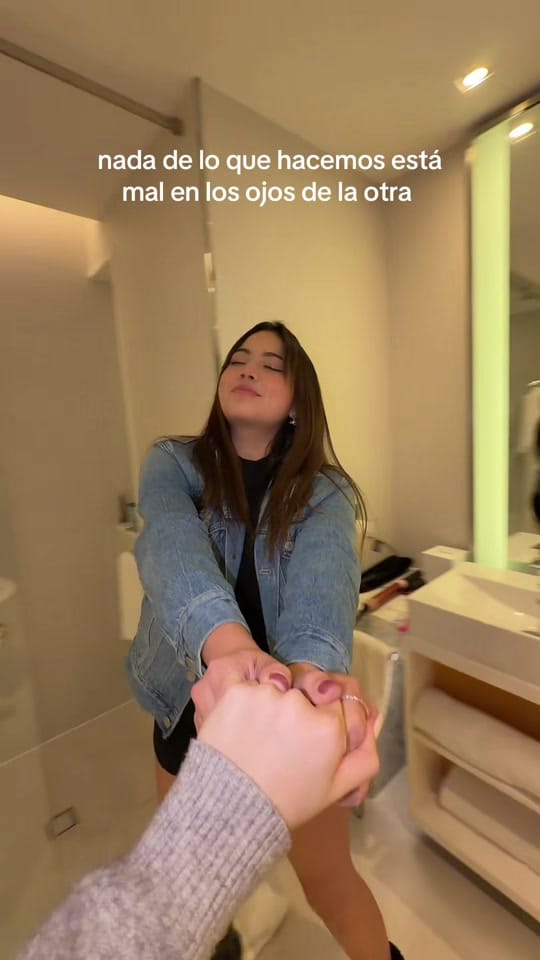 Post 4 by Flavia Martin on TikTok (video)