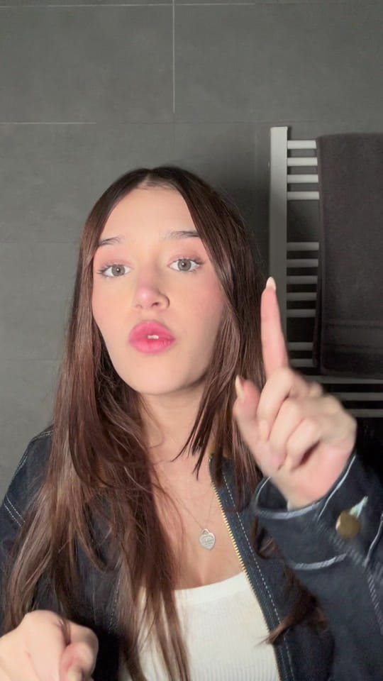Post 6 by Flavia Martin on TikTok (video)