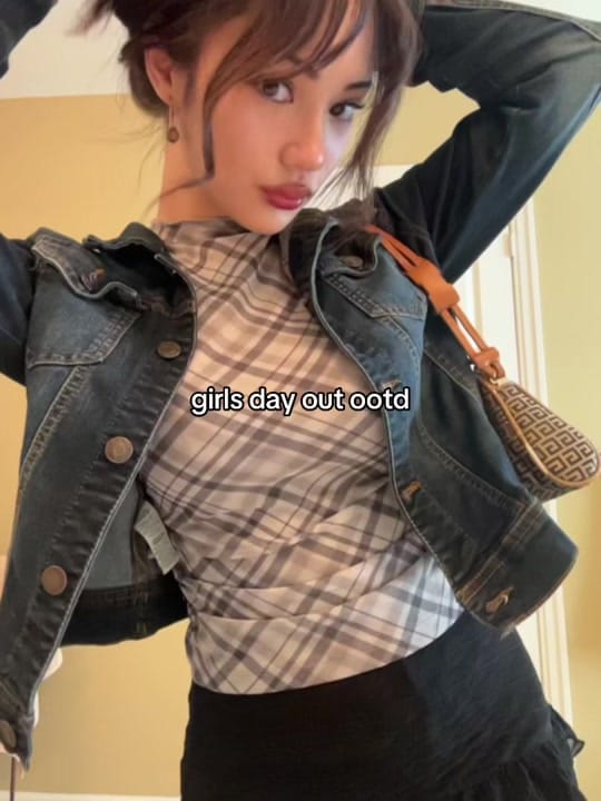Post 3 by Chloee :D on TikTok (video)