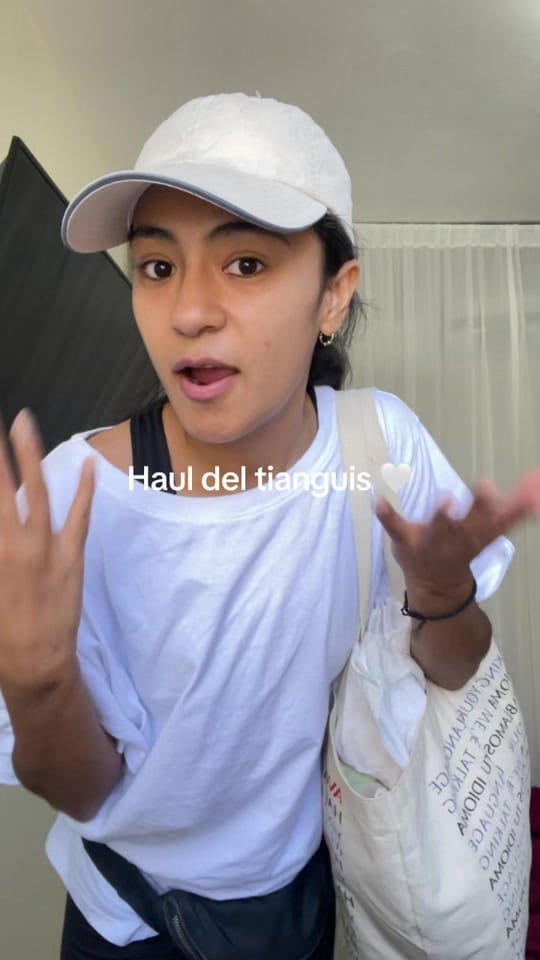 Post 8 by Emi Rosas 🤍 on TikTok (video)