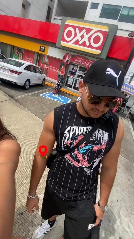 Post 8 by Adriana Espinosa outfits on TikTok (video)