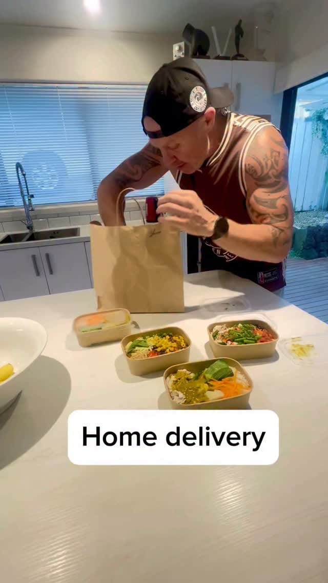 Post 10 by Mac Chef on Instagram (video)