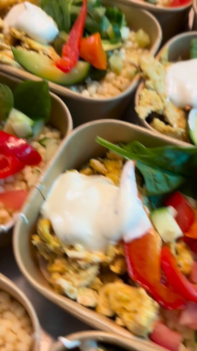 Post 8 by Mac Chef on Instagram (video)