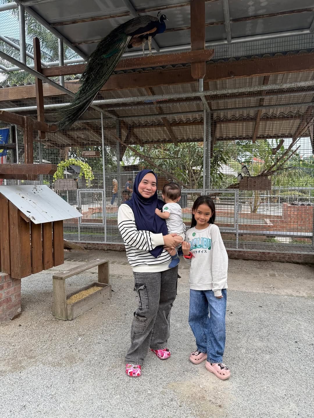 Post 8 by Ecaariffin on Instagram (carousel)