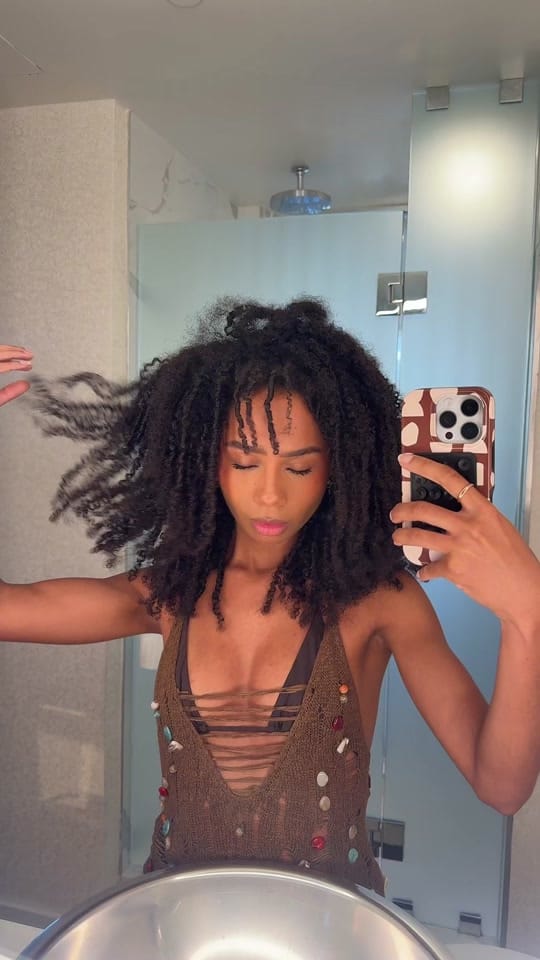 Post 4 by SARAH MONTEIL on TikTok (video)