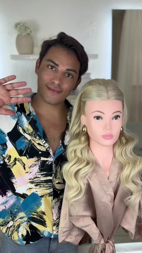 Post 8 by Simon Cisneros Pro on TikTok (video)