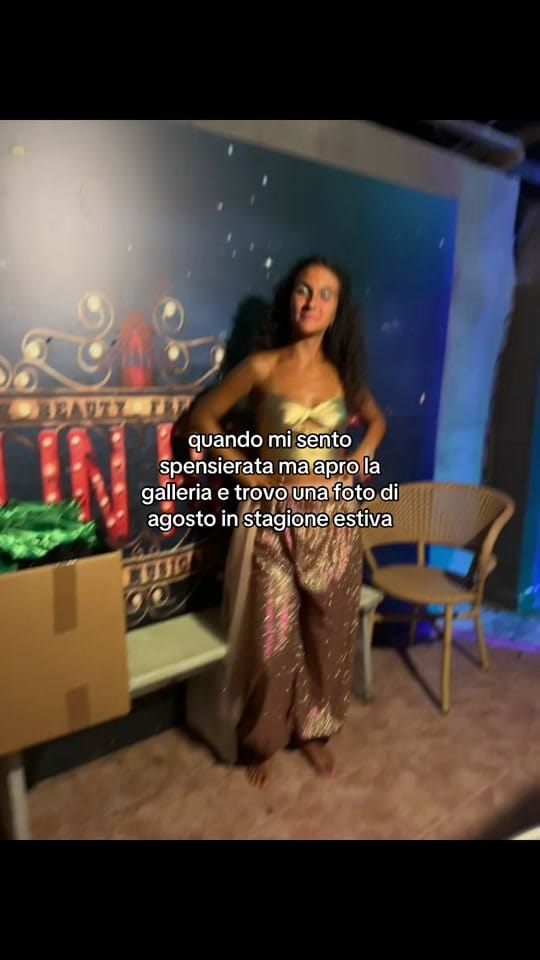 Post 6 by ele on TikTok (video)