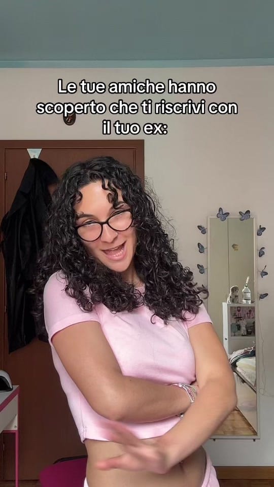 Post 2 by ele on TikTok (video)
