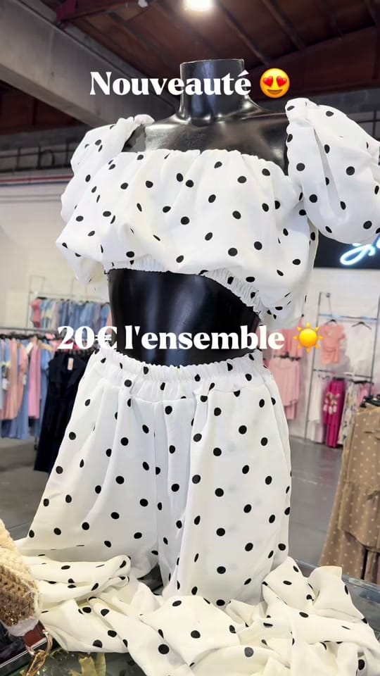 Post 7 by Yassfashion on TikTok (video)