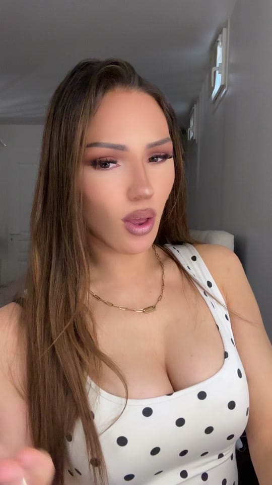 Post 6 by Célie 🎀 on TikTok (video)