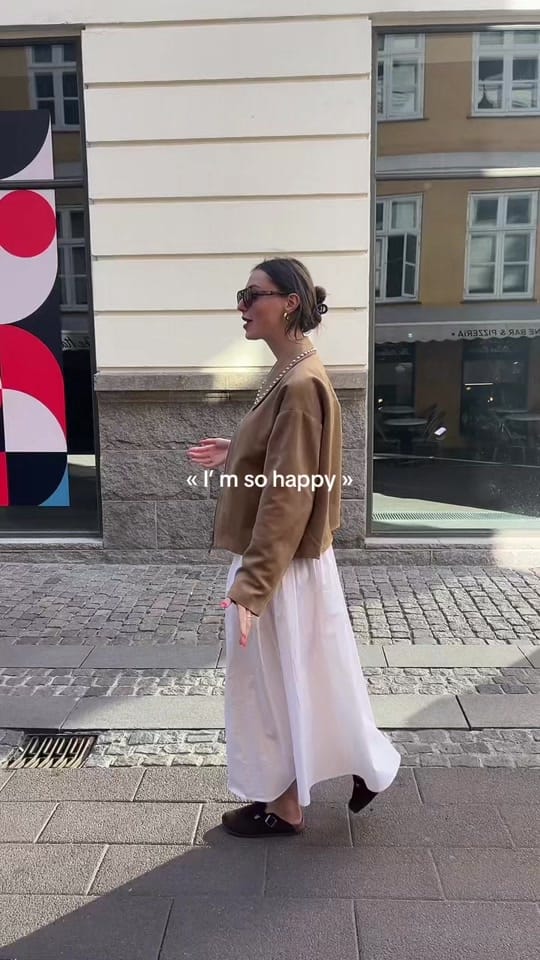 Post 5 by Clara Gki on TikTok (video)