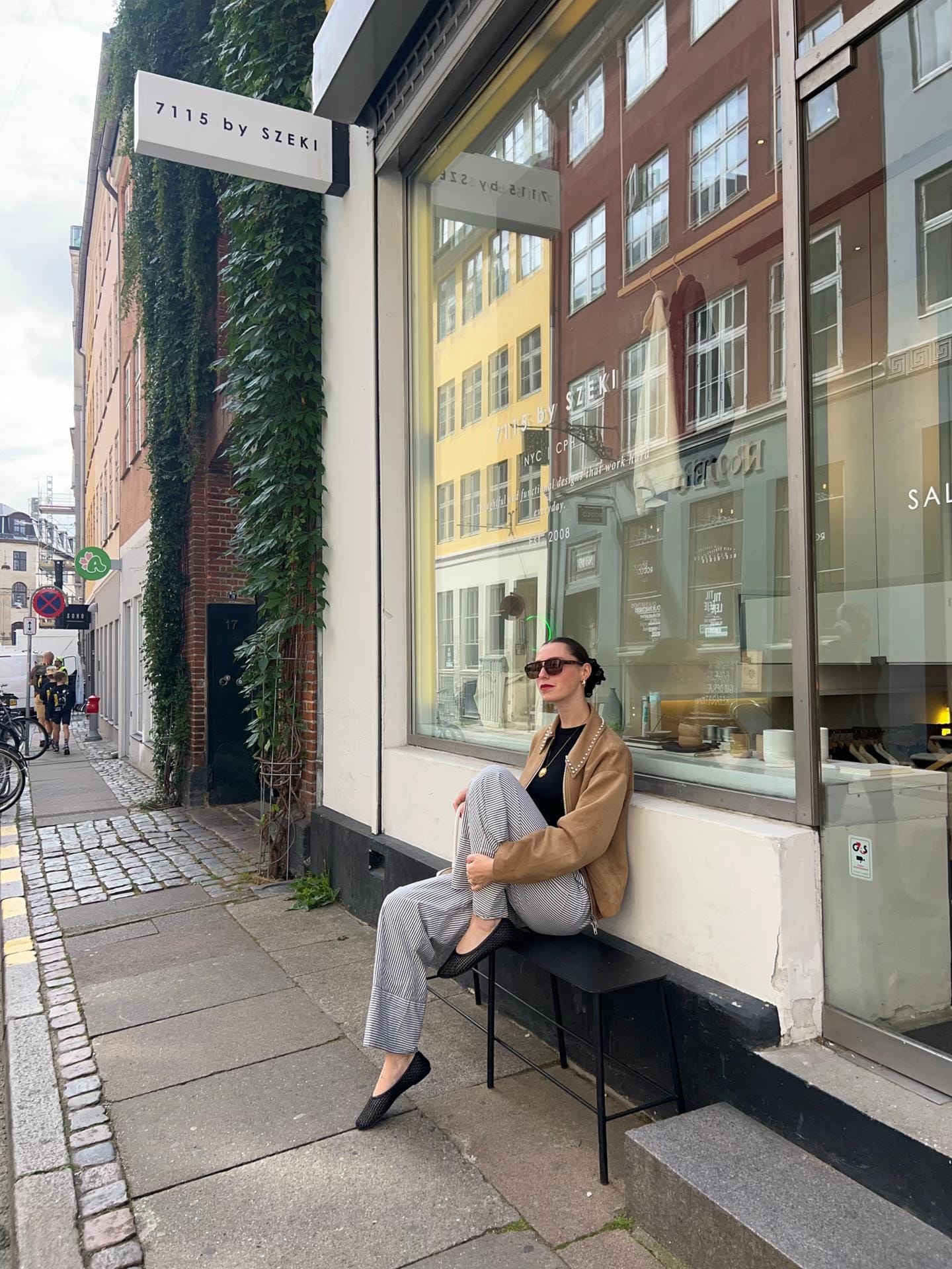 Post 4 by Clara Gki on TikTok (video)