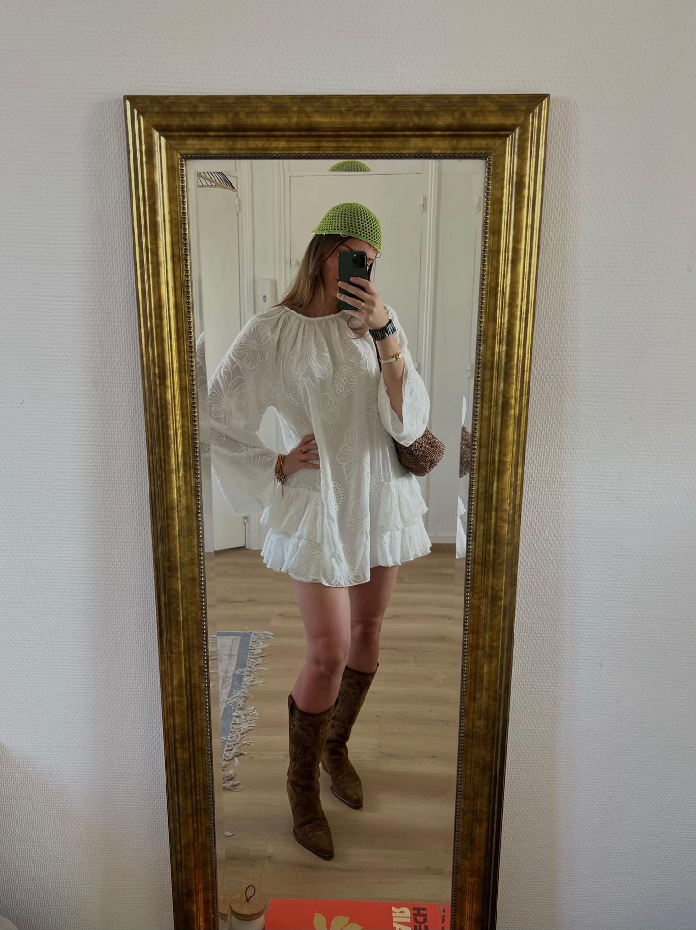 Post 9 by Clara Gki on TikTok (video)