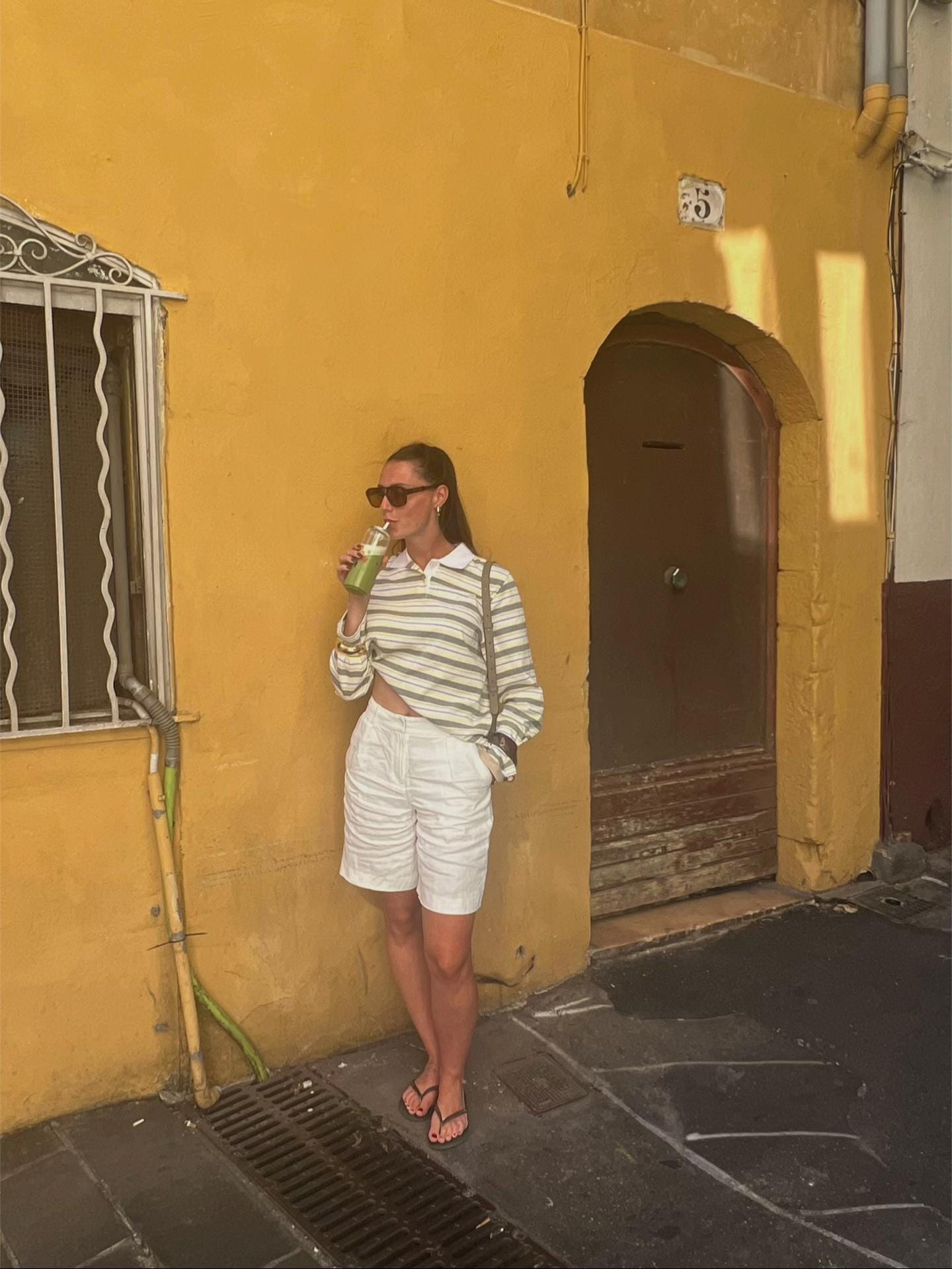 Post 3 by Clara Gki on TikTok (video)