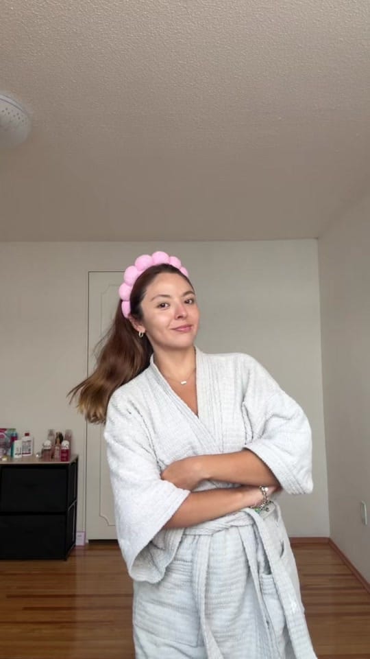 Post 6 by Yess Hidalgo on TikTok (video)