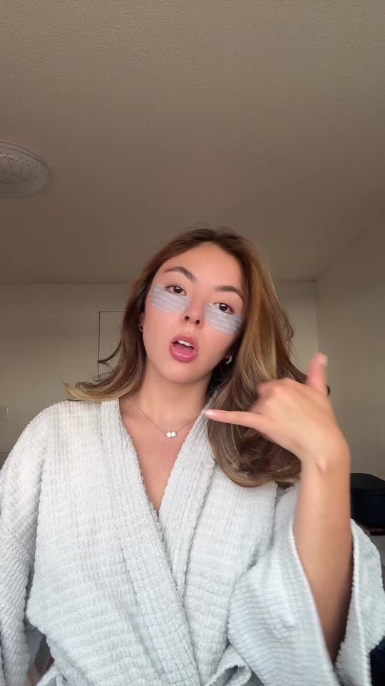 Post 4 by Yess Hidalgo on TikTok (video)