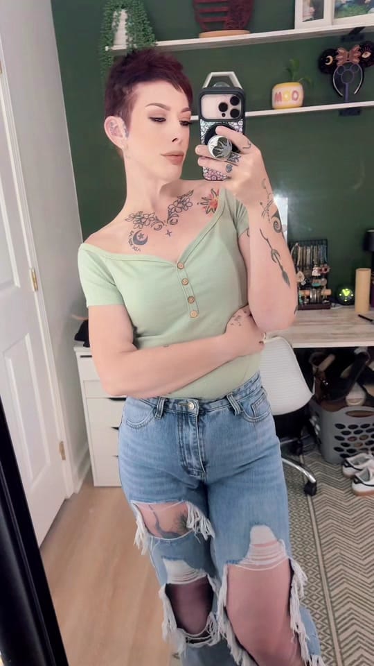 Post 3 by It’s me Jessica on TikTok (video)