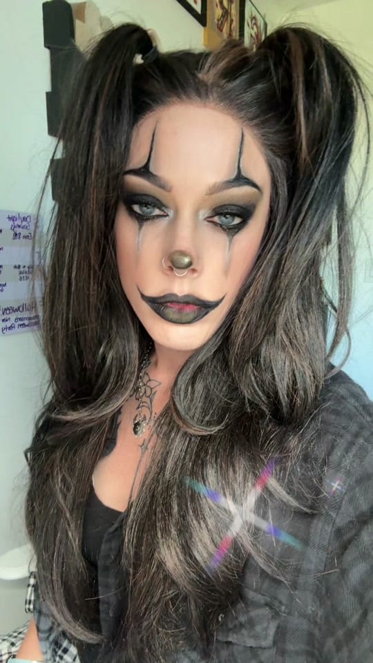 Post 8 by It’s me Jessica on TikTok (video)