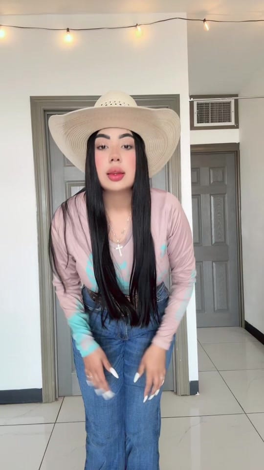 Post 4 by 𝒢𝑒𝑜𝓇𝑔𝒾𝓃𝒶 𝒯 on TikTok (video)