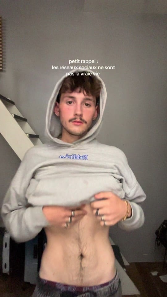 Post 9 by applejoules on TikTok (video)