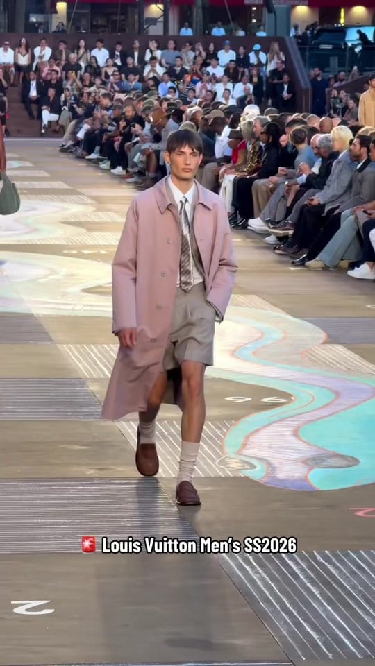 Post 10 by FASHION ON RUNWAY on TikTok (video)