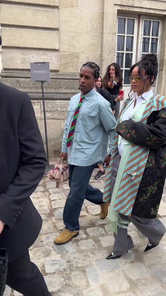 Post 3 by FASHION ON RUNWAY on TikTok (video)
