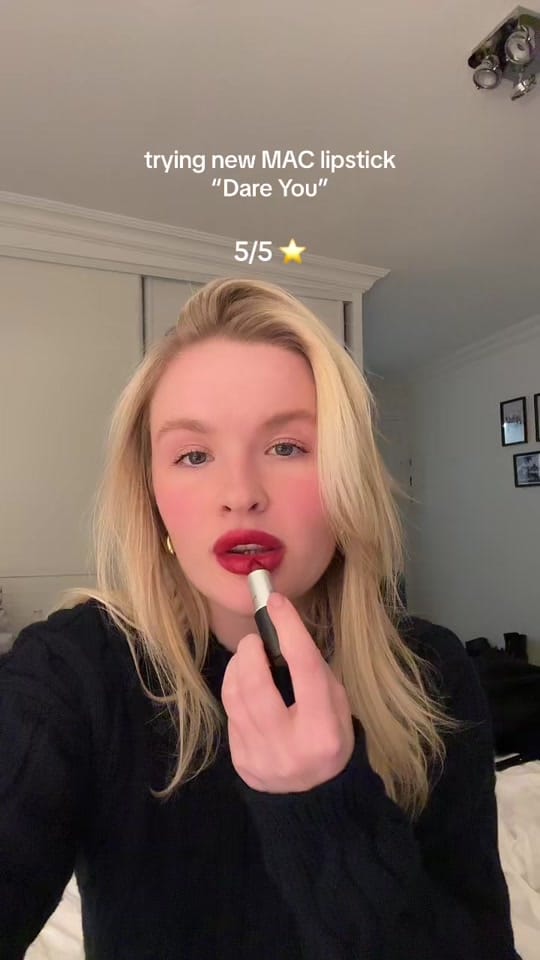 Post 1 by Maria | fashion influencer on TikTok (video)