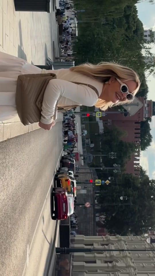 Post 10 by Maria | fashion influencer on TikTok (video)