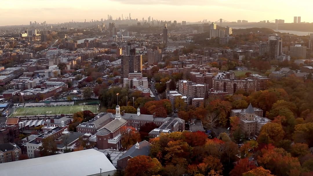 Post 3 by Manhattan University on Instagram (image)