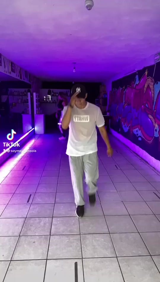 Post 4 by Bloner Dance Teck on TikTok (video)