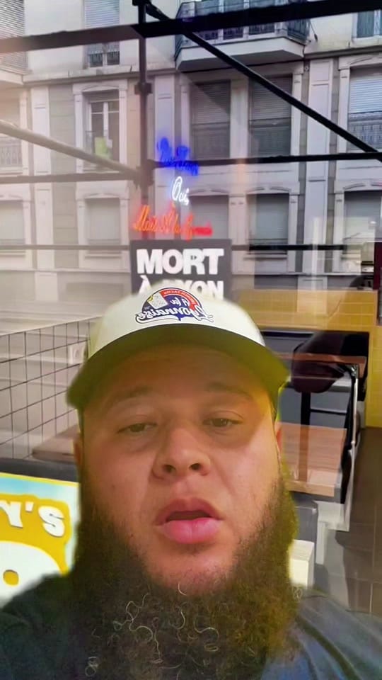 Post 4 by A La Lyonnaise on TikTok (video)