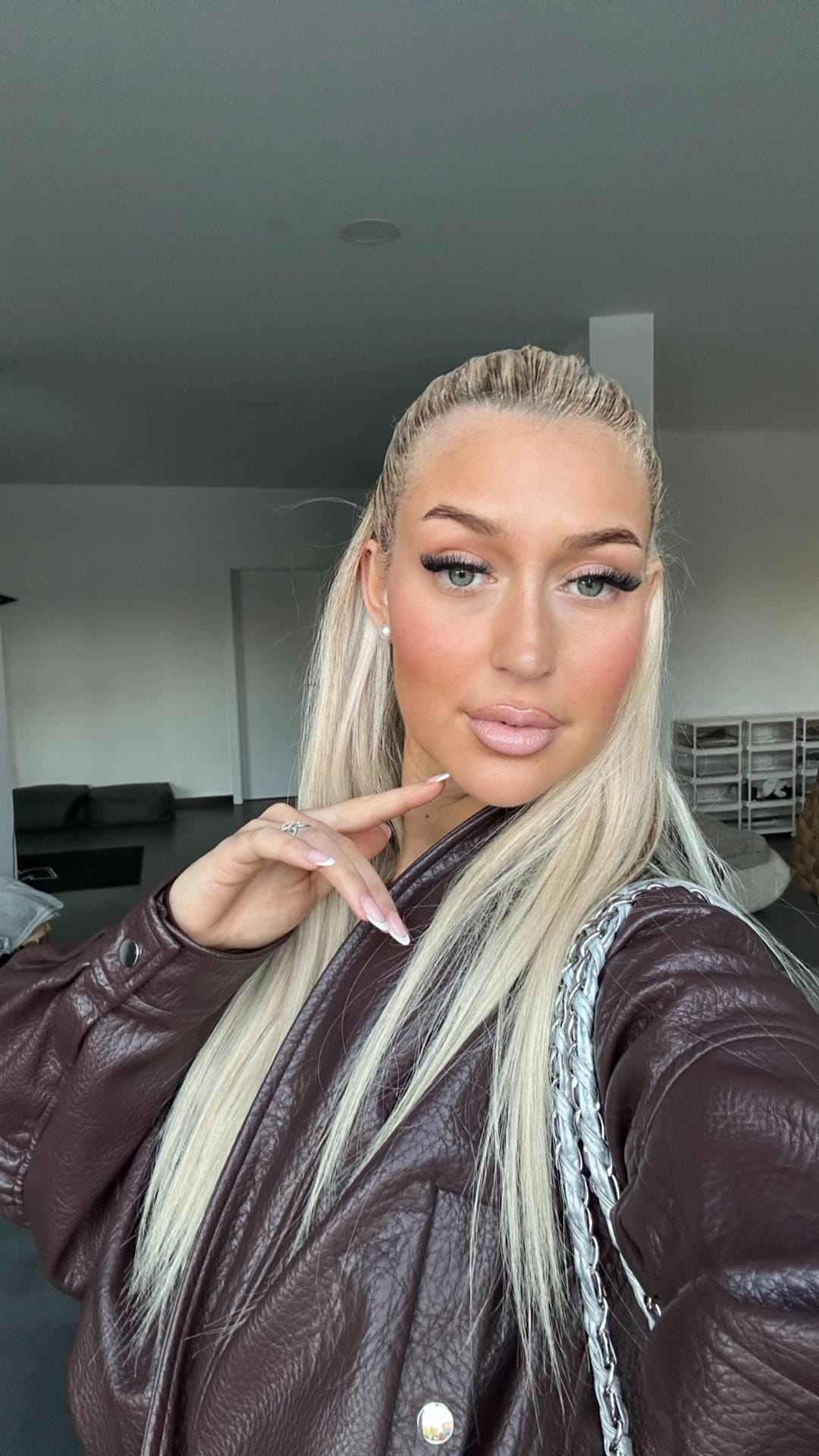 Post 4 by AL on TikTok (video)