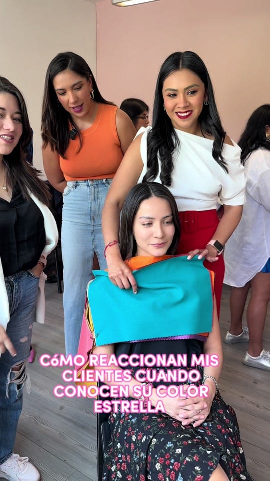 Post 8 by Arianna Cortés on TikTok (video)