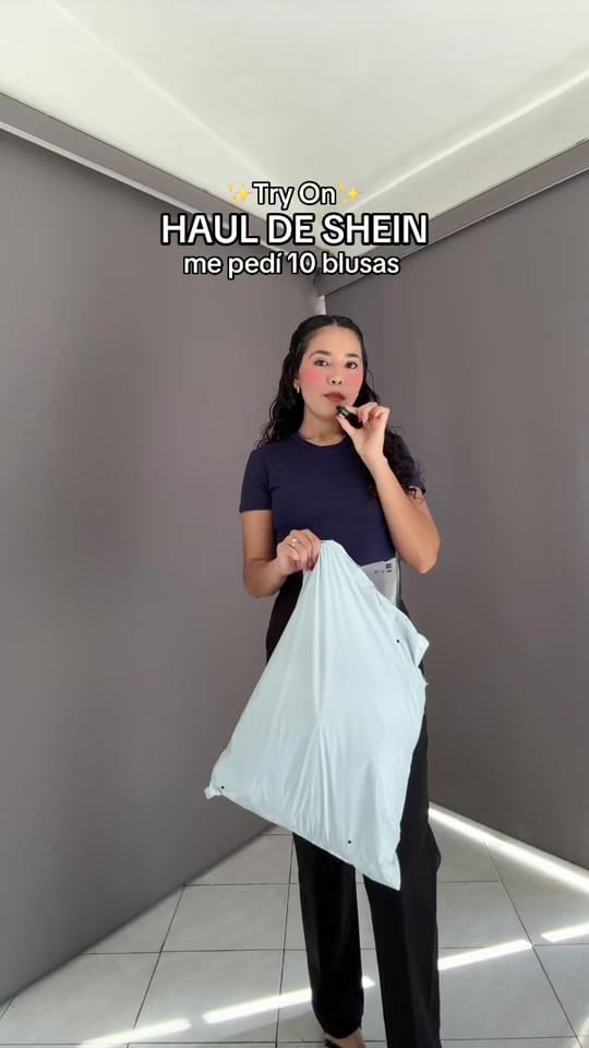 Post 8 by Angie Castillo 🎀💋 on TikTok (video)