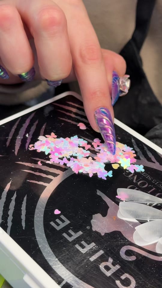 Post 6 by Lazy Kat on TikTok (video)