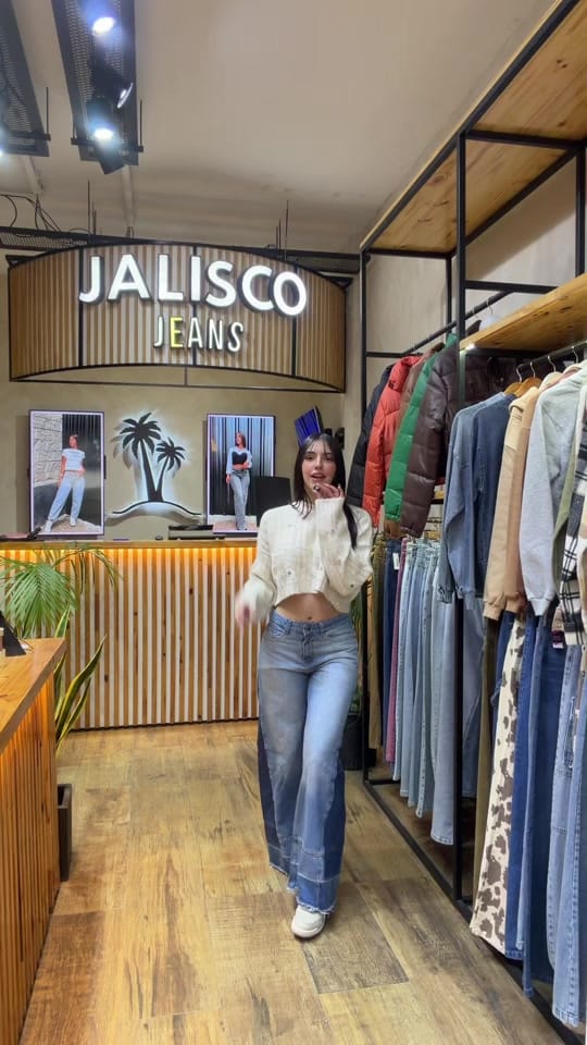Post 1 by jaliscojeans on TikTok (video)