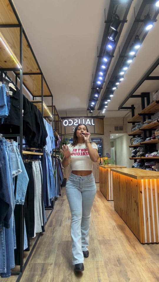 Post 10 by jaliscojeans on TikTok (video)
