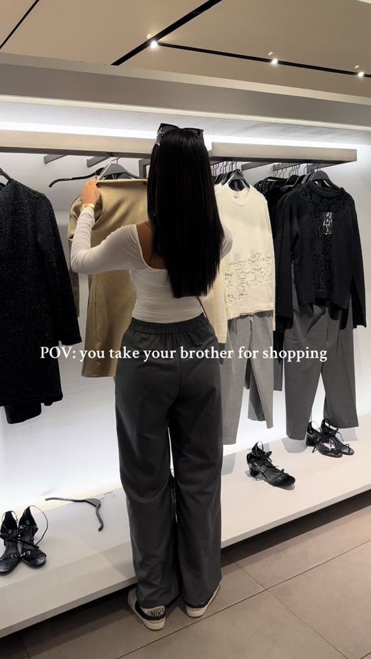 Post 8 by mademoisellemessh on TikTok (video)
